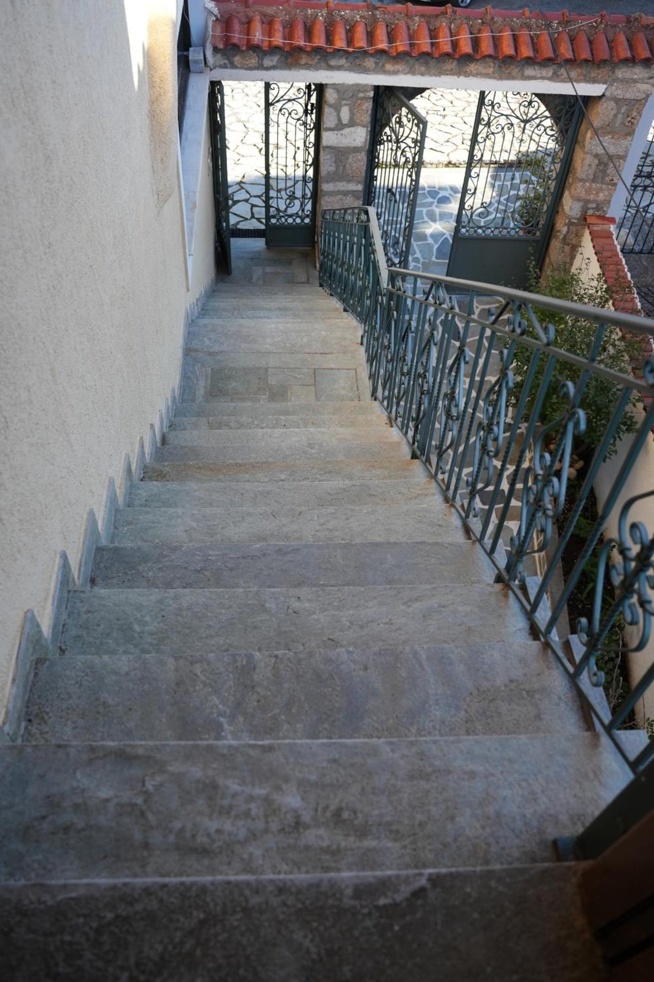 Guesthouse Doma Est 1991 Arachova Exterior photo