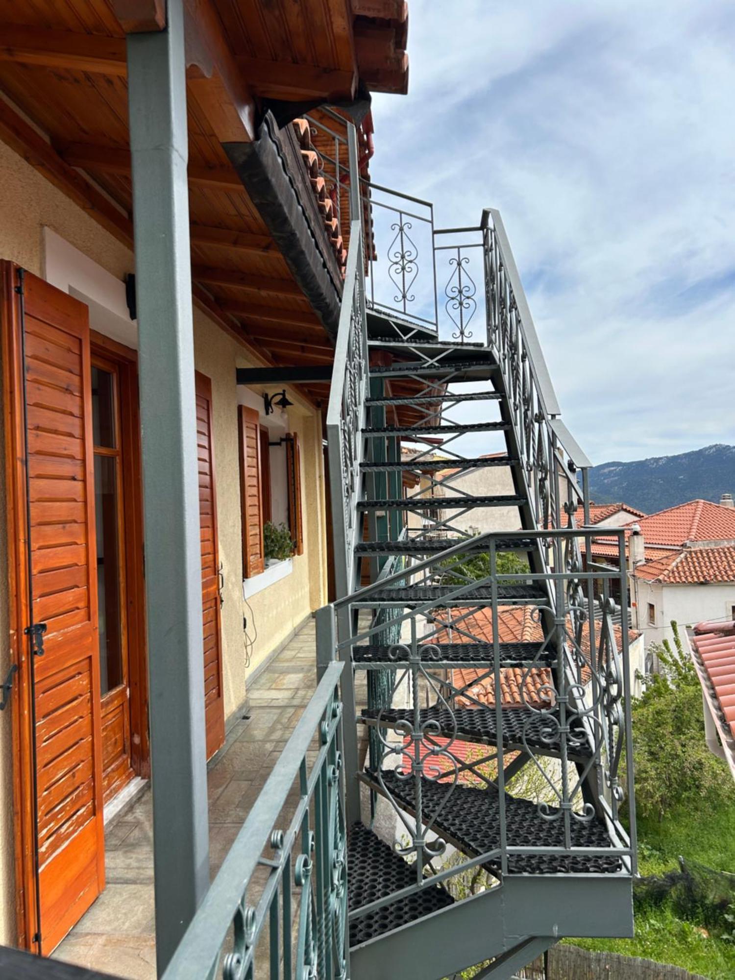 Guesthouse Doma Est 1991 Arachova Exterior photo